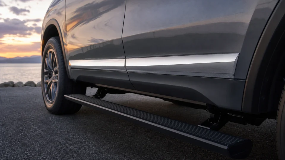 QAA TH55656 Rocker Trim for Navigator with Retractable Step