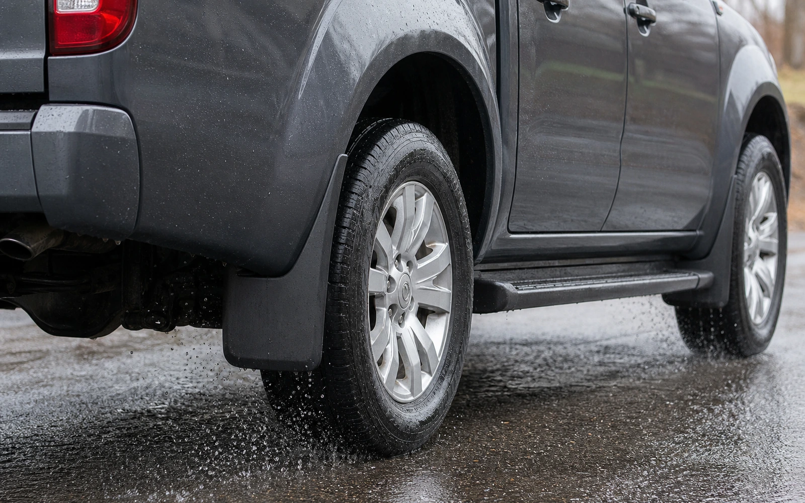 GM Molded Splash Guards for 2007-2013 Chevrolet Avalanche